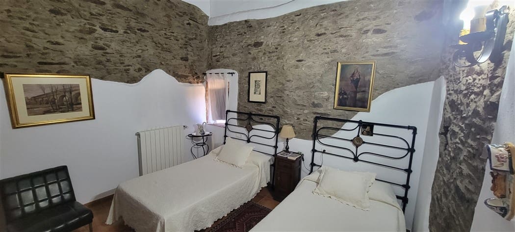 4 soveværelse Finca/Landehus til salg i Trujillo med garage - € 636.000 (Ref: 9190829)