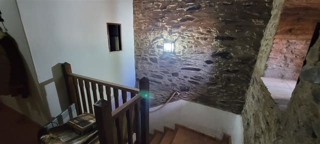 4 bedroom Finca/Country House for sale in Trujillo with garage - € 636,000 (Ref: 9190829)