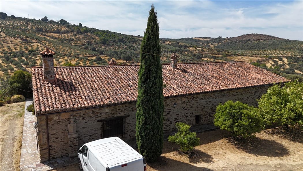 4 soveværelse Finca/Landehus til salg i Trujillo med garage - € 636.000 (Ref: 9190829)