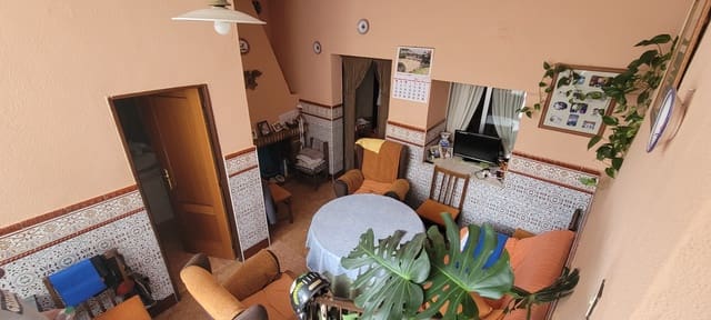 4 bedroom Townhouse for sale in Trujillo with garage - € 125,000 (Ref: 9203472)