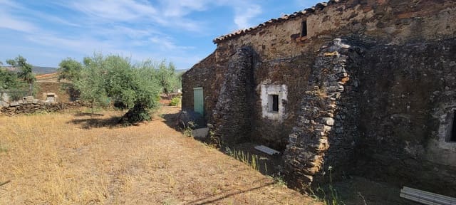 2 sypialnia Finka/Dom wiejski na sprzedaż w Trujillo - 69 000 € (Ref: 9230672)