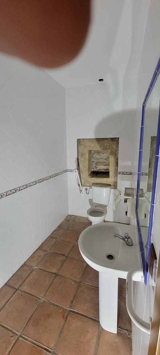 16 quarto Empresa para venda em Trujillo - 477 000 € (Ref: 9305202)