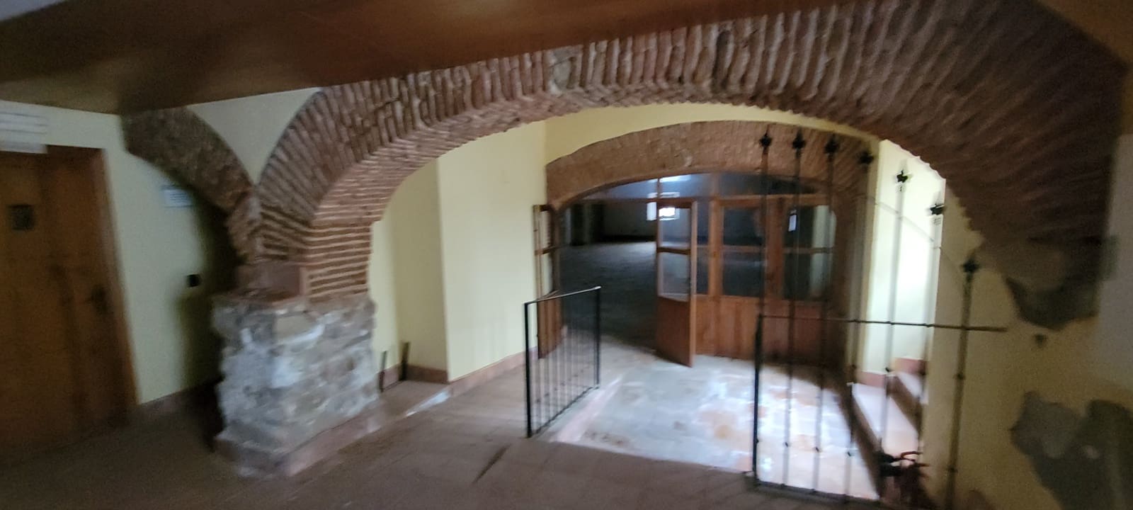 16 quarto Empresa para venda em Trujillo - 477 000 € (Ref: 9305202)