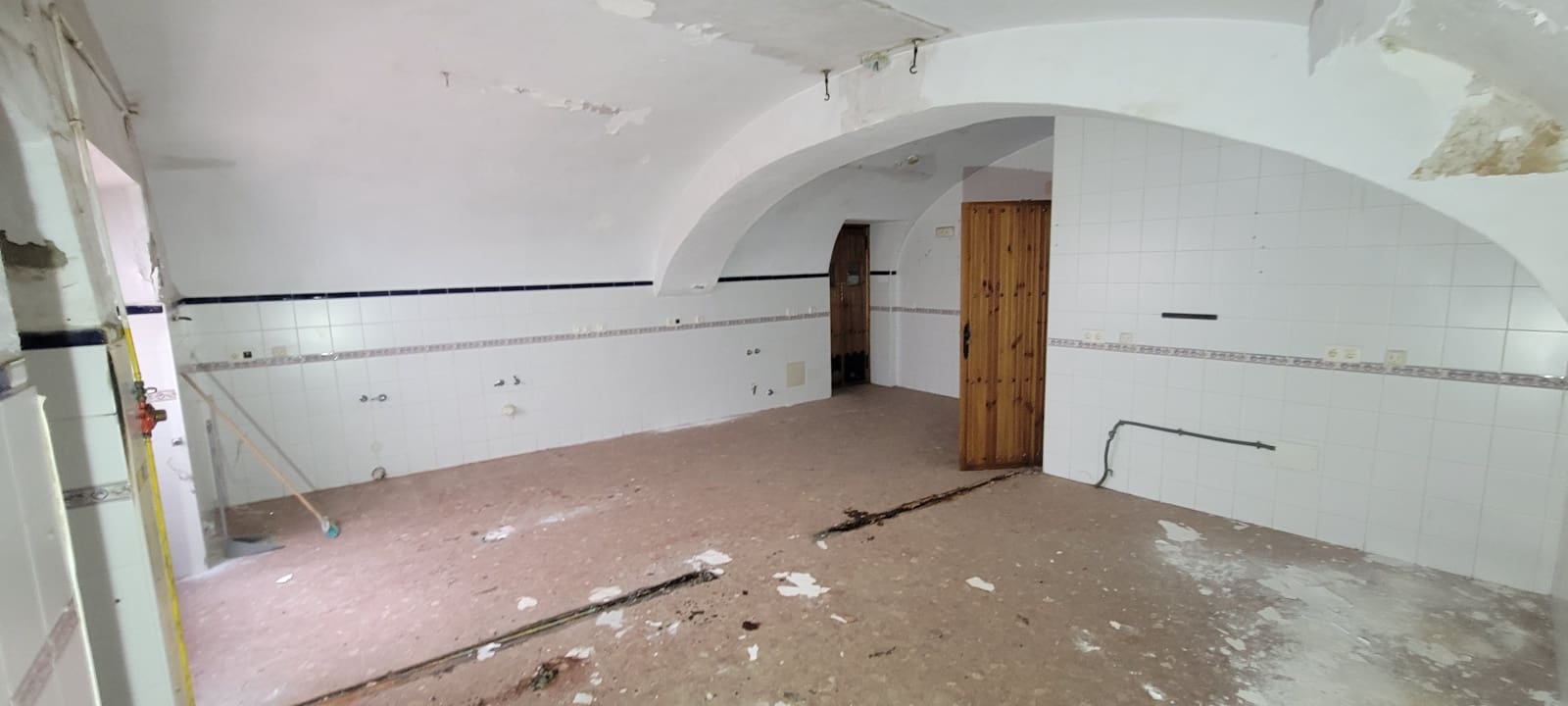 16 quarto Empresa para venda em Trujillo - 477 000 € (Ref: 9305202)