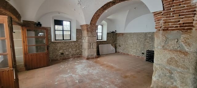 16 bedroom Business for sale in Trujillo - € 477,000 (Ref: 9305202)