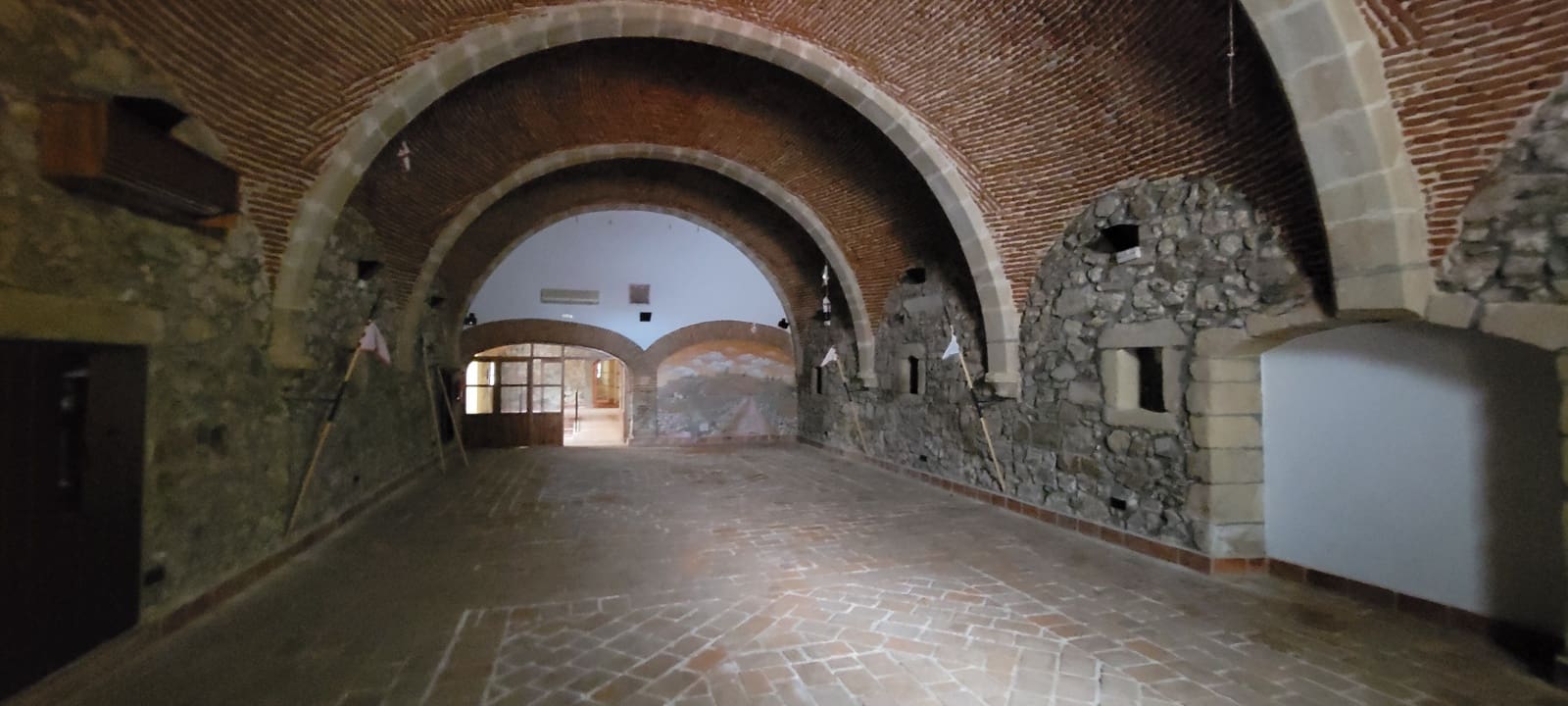 16 quarto Empresa para venda em Trujillo - 477 000 € (Ref: 9305202)