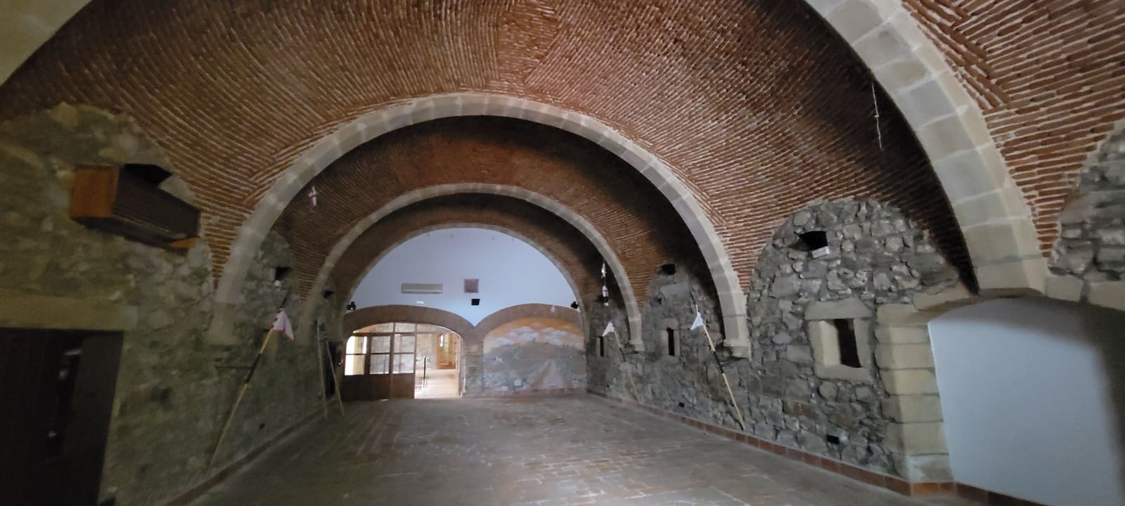 16 quarto Empresa para venda em Trujillo - 477 000 € (Ref: 9305202)