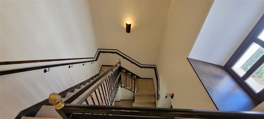 16 soveværelse Byhus til salg i Madronera med garage - € 600.000 (Ref: 9305286)