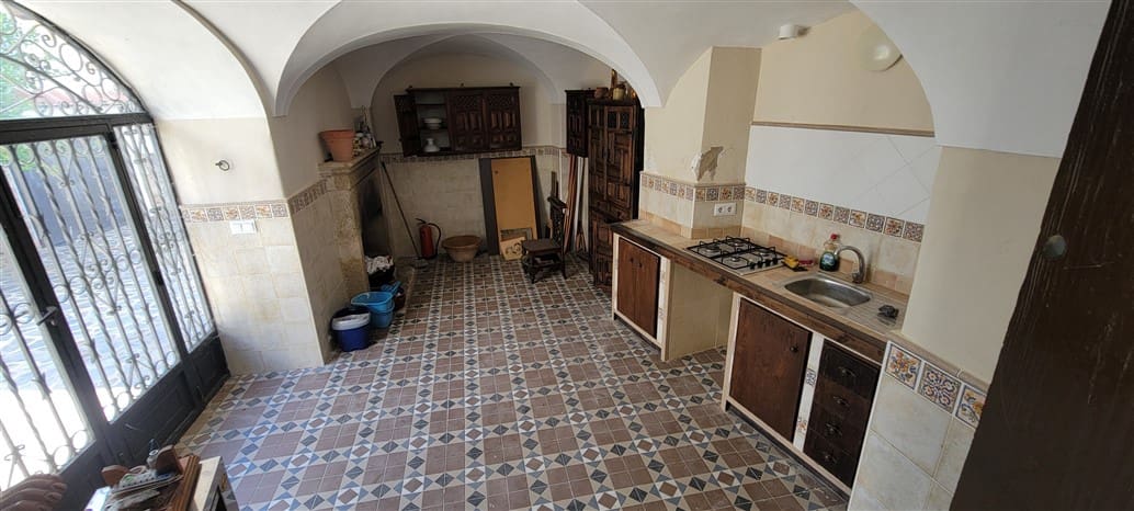 16 soveværelse Byhus til salg i Madronera med garage - € 600.000 (Ref: 9305286)