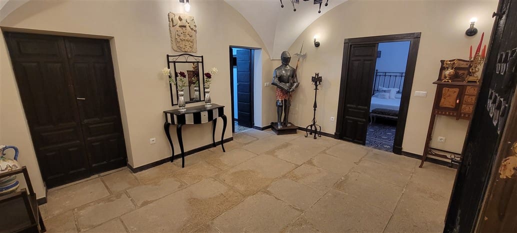 16 soveværelse Byhus til salg i Madronera med garage - € 600.000 (Ref: 9305286)