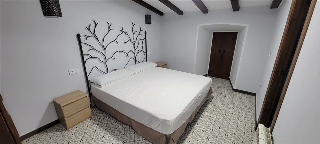 16 soveværelse Byhus til salg i Madronera med garage - € 600.000 (Ref: 9305286)