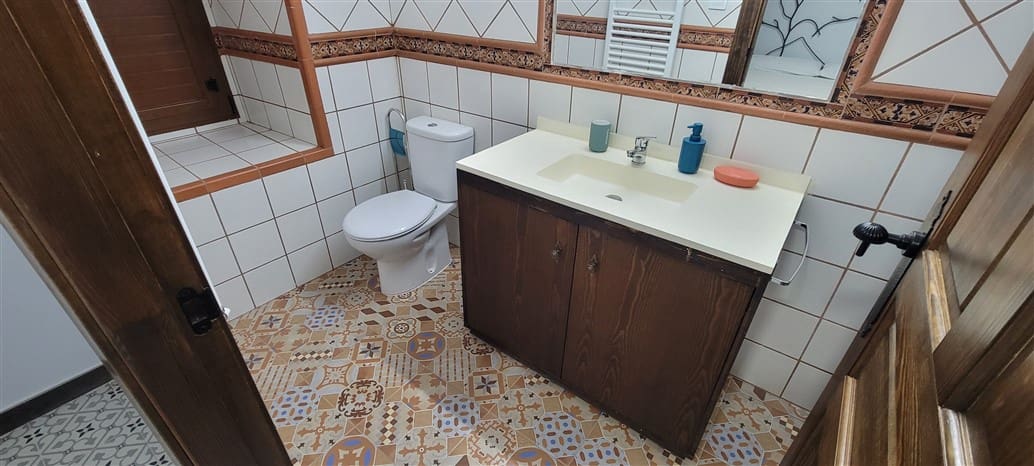 16 soveværelse Byhus til salg i Madronera med garage - € 600.000 (Ref: 9305286)