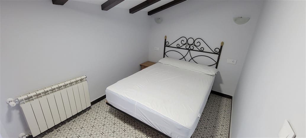 16 soveværelse Byhus til salg i Madronera med garage - € 600.000 (Ref: 9305286)