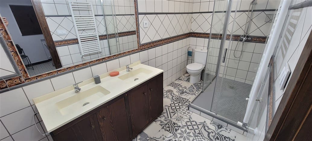 16 soveværelse Byhus til salg i Madronera med garage - € 600.000 (Ref: 9305286)