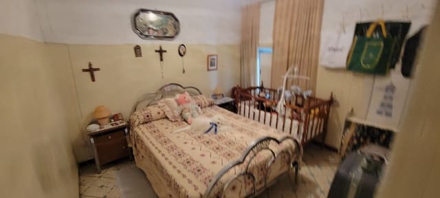 3 bedroom Townhouse for sale in Madroñera - € 49,000 (Ref: 9325192)