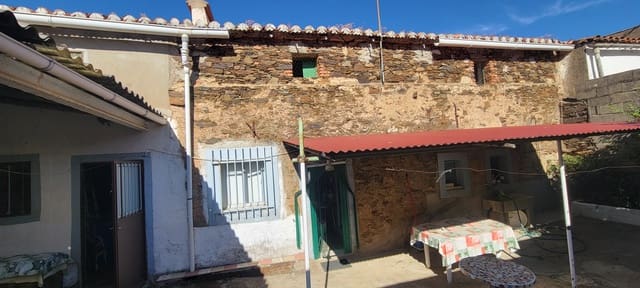 3 bedroom Townhouse for sale in Madroñera - € 49,000 (Ref: 9325192)