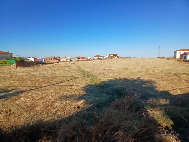 Building Plot for sale in Madroñera - € 12,500 (Ref: 9325199)