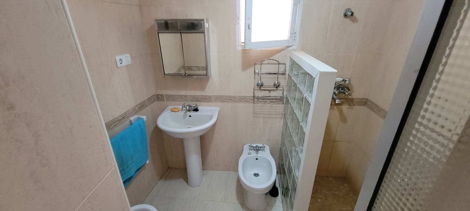 7 slaapkamer Huis te koop in Trujillo met garage - € 99.000 (Ref: 9345645)