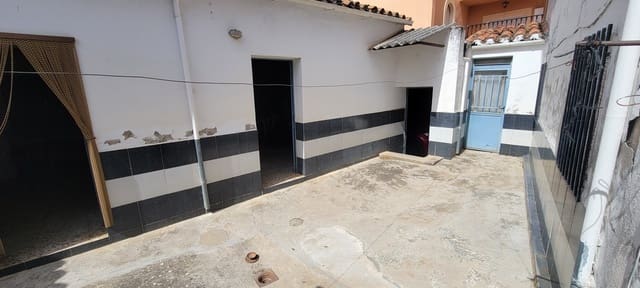 7 bedroom Townhouse for sale in Trujillo with garage - € 99,000 (Ref: 9345645)