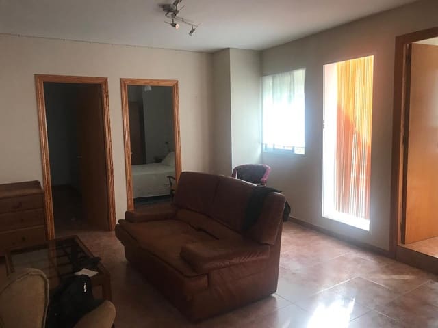 4 bedroom Townhouse for sale in Logrosán - € 119,000 (Ref: 9349958)