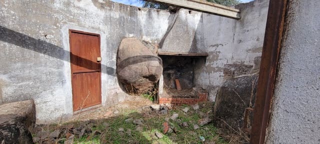 Finca/Landehus til salg i Trujillo - € 99.000 (Ref: 9366785)