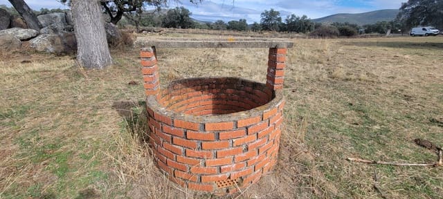 Finca/Landehus til salg i Trujillo - € 99.000 (Ref: 9366785)