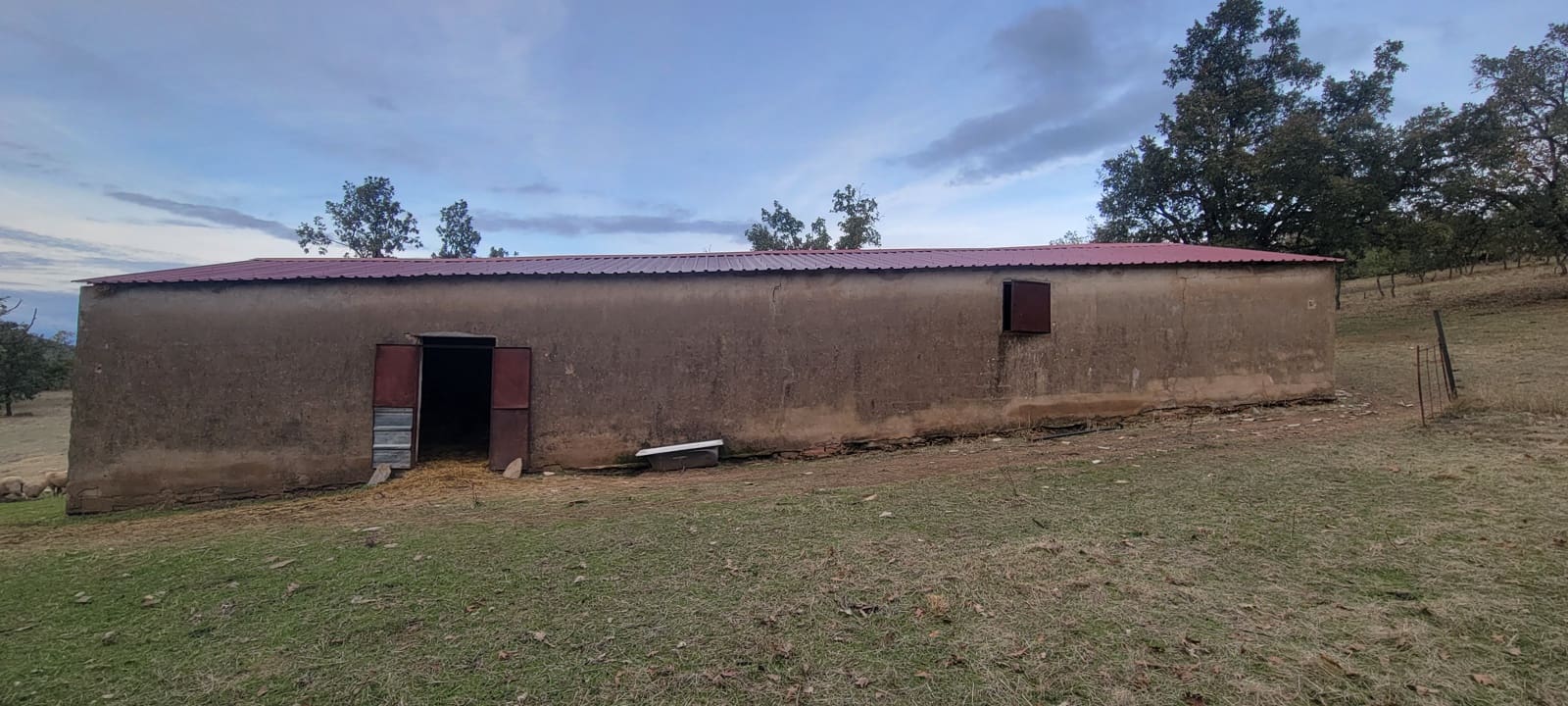 Finca/Landehus til salg i Trujillo med garage - € 69.000 (Ref: 9366788)