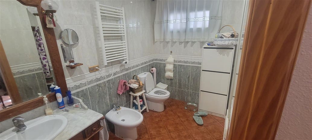 20 soverom Bedrift til salgs i Miajadas med garasje - € 1 600 000 (Ref: 9393586)