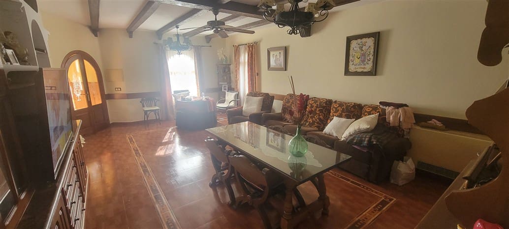 20 soverom Bedrift til salgs i Miajadas med garasje - € 1 600 000 (Ref: 9393586)