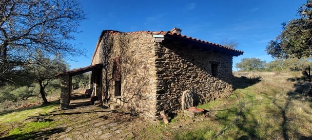 1 soveværelse Finca/Landehus til salg i Trujillo med swimmingpool - € 150.000 (Ref: 9448504)