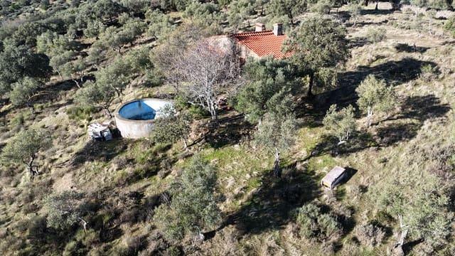 1 soveværelse Finca/Landehus til salg i Trujillo med swimmingpool - € 150.000 (Ref: 9448504)