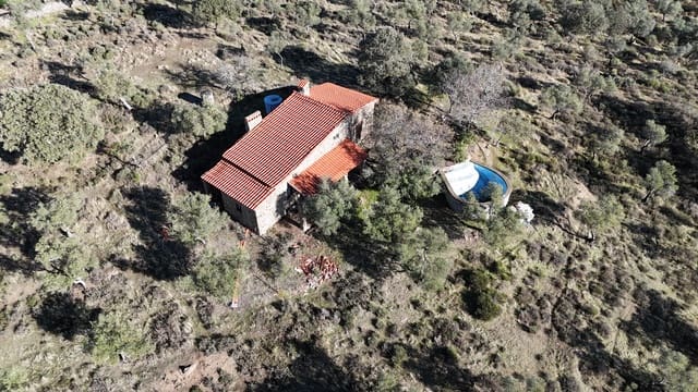 1 soveværelse Finca/Landehus til salg i Trujillo med swimmingpool - € 150.000 (Ref: 9448504)