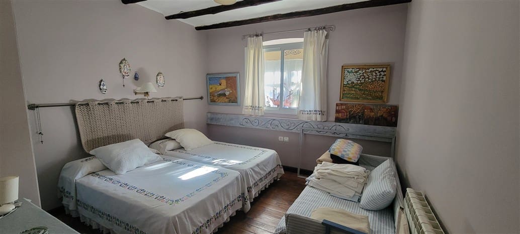 4 soverom Finca/Herregård til salgs i Trujillo med svømmebasseng garasje - € 85 000 (Ref: 9498018)