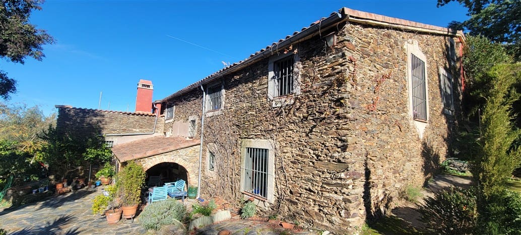 4 soverom Finca/Herregård til salgs i Trujillo med svømmebasseng garasje - € 85 000 (Ref: 9498018)