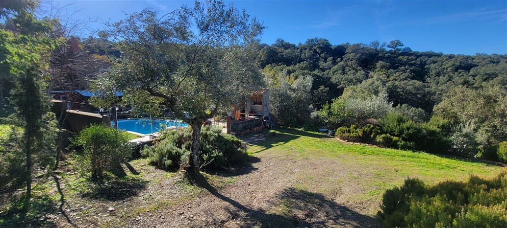 4 soverom Finca/Herregård til salgs i Trujillo med svømmebasseng garasje - € 85 000 (Ref: 9498018)