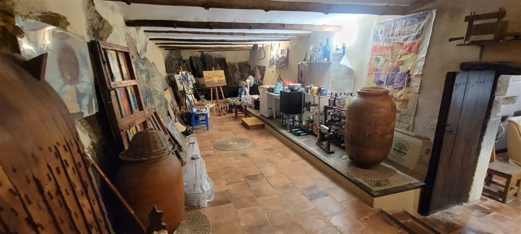 4 soverom Finca/Herregård til salgs i Trujillo med svømmebasseng garasje - € 85 000 (Ref: 9498018)