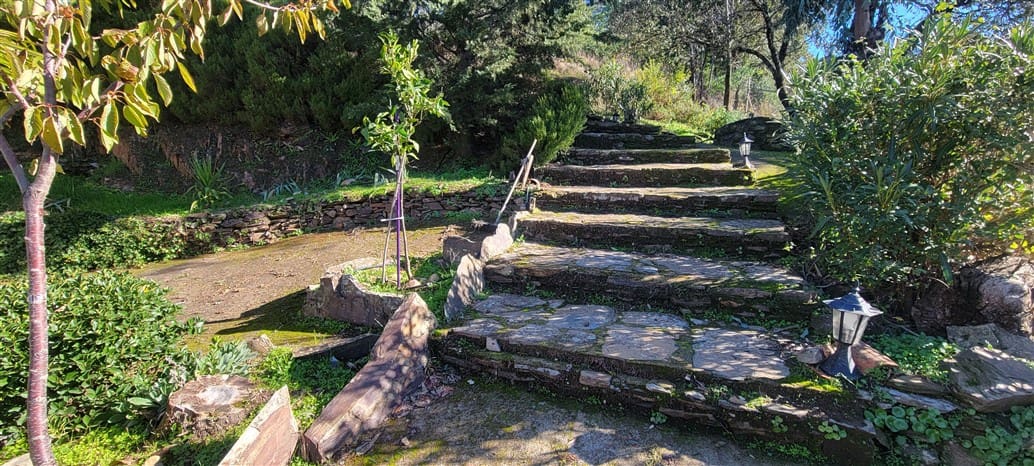 4 soverom Finca/Herregård til salgs i Trujillo med svømmebasseng garasje - € 85 000 (Ref: 9498018)