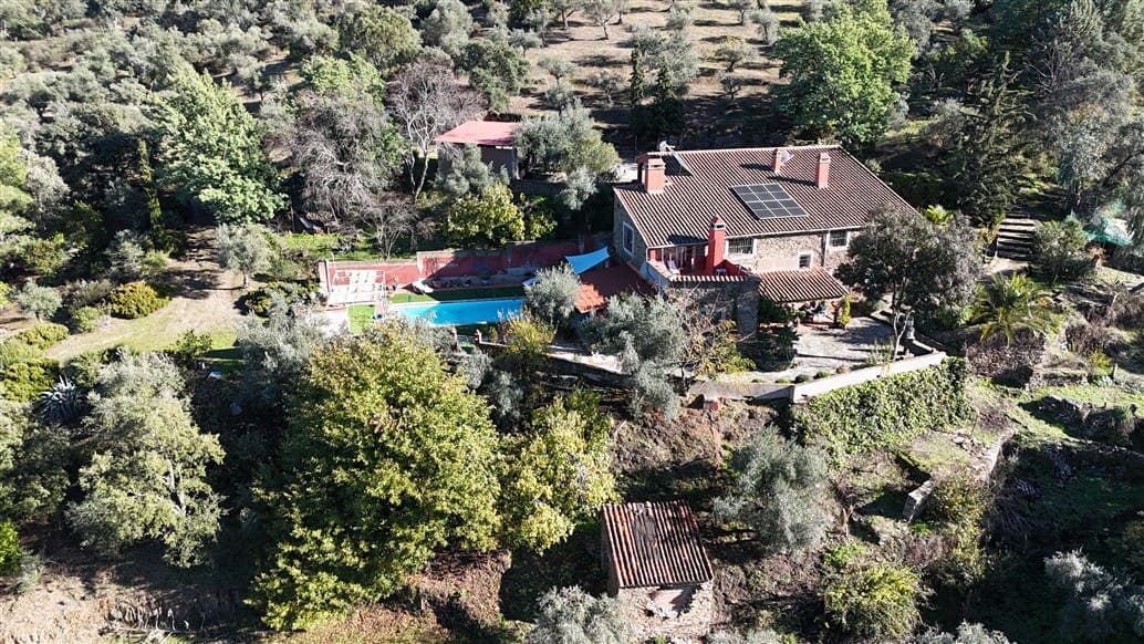 4 soverom Finca/Herregård til salgs i Trujillo med svømmebasseng garasje - € 85 000 (Ref: 9498018)