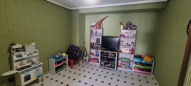 3 soverom Hus til salgs i Madroñera med garasje - € 84 000 (Ref: 9645426)