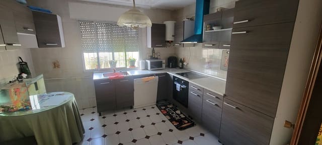 3 soverom Hus til salgs i Madroñera med garasje - € 84 000 (Ref: 9645426)