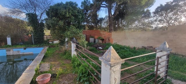 2 soverom Finca/Herregård til salgs i Trujillo med svømmebasseng garasje - € 130 000 (Ref: 9719353)