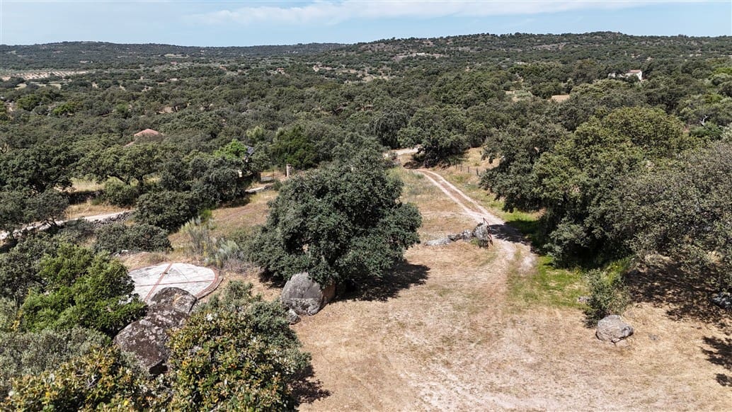 5 makuuhuone Maalaistalo myytävänä paikassa Montanchez mukana uima-altaan 
autotalli - 690 000 € (Ref: 9807047)