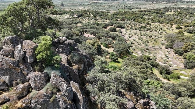 5 slaapkamer Finca/Landhuis te koop in Montánchez met zwembad garage - € 690.000 (Ref: 9807047)