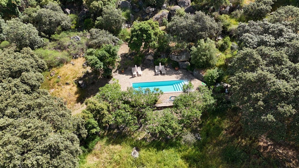 5 makuuhuone Maalaistalo myytävänä paikassa Montanchez mukana uima-altaan 
autotalli - 690 000 € (Ref: 9807047)