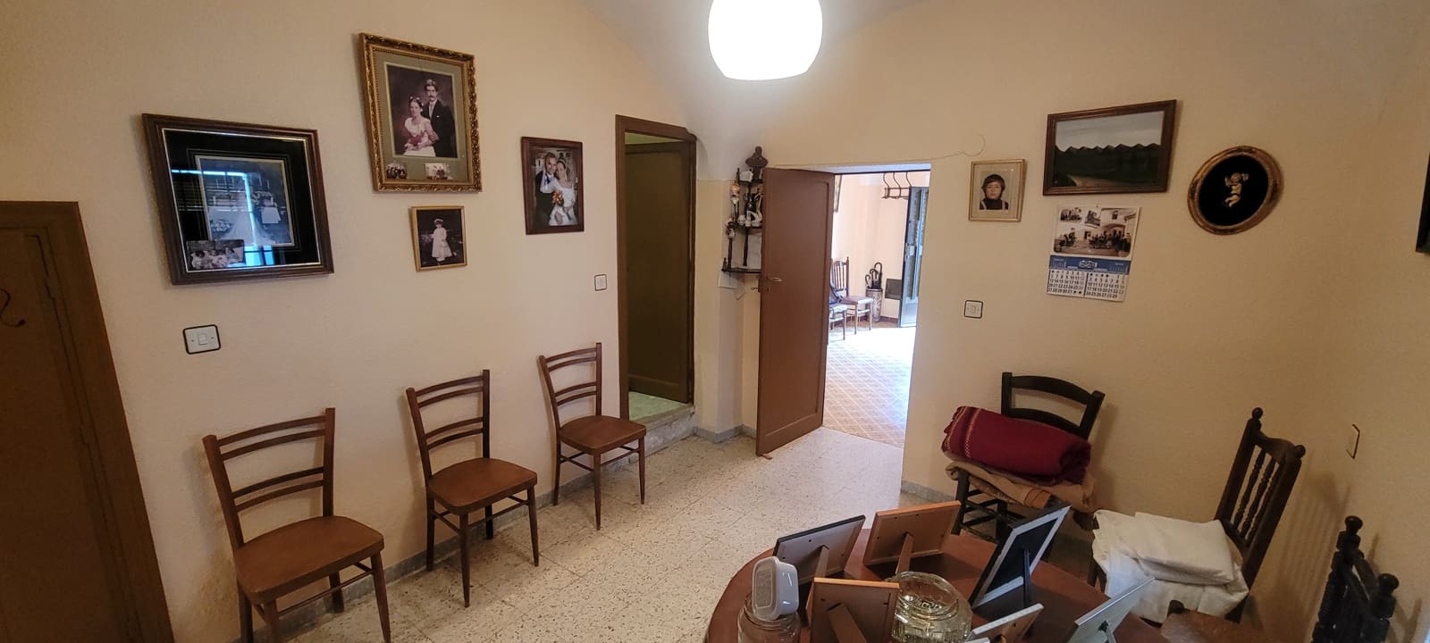4 bedroom Townhouse for sale in Madronera with garage - € 90,000 (Ref: 9839679)