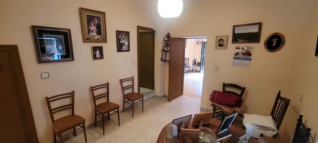 4 soveværelse Byhus til salg i Madroñera med garage - € 90.000 (Ref: 9839679)