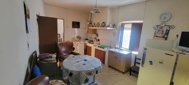 4 soveværelse Byhus til salg i Madroñera med garage - € 90.000 (Ref: 9839679)