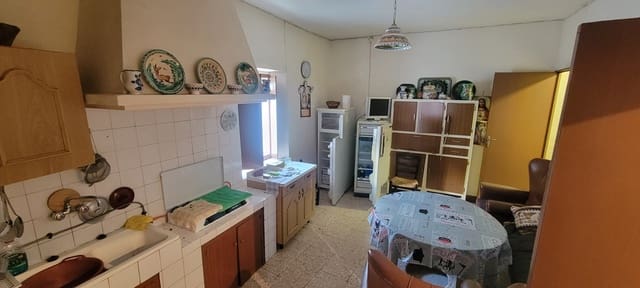4 soveværelse Byhus til salg i Madroñera med garage - € 90.000 (Ref: 9839679)
