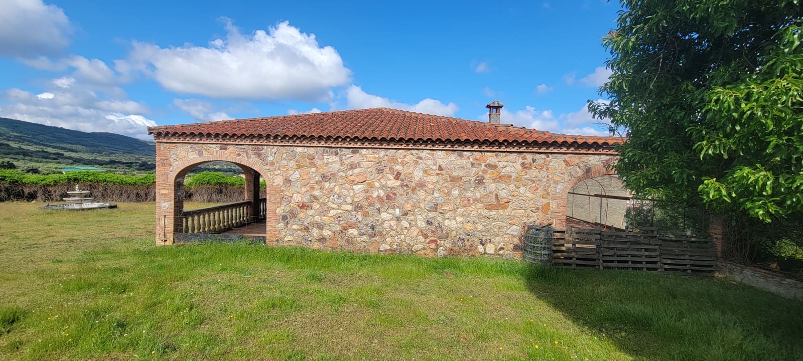 3 bedroom Townhouse for sale in Herrera del Duque with pool garage - € 225,000 (Ref: 9858374)
