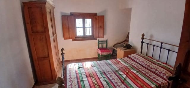 Finca/Casa Rural de 3 habitaciones en Madroñera en venta con garaje - 70.000 € (Ref: 9858391)